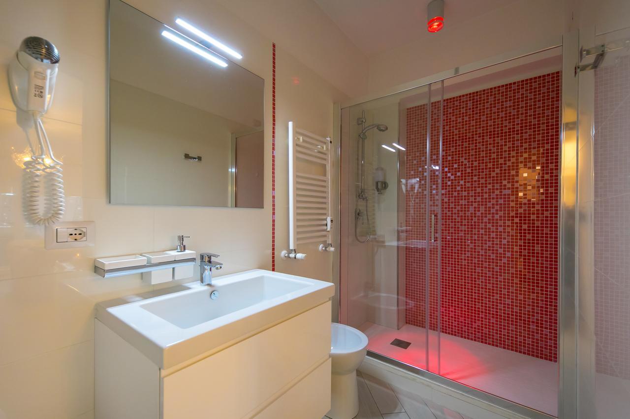 Suites Roma Tiburtina Elegance Buitenkant foto